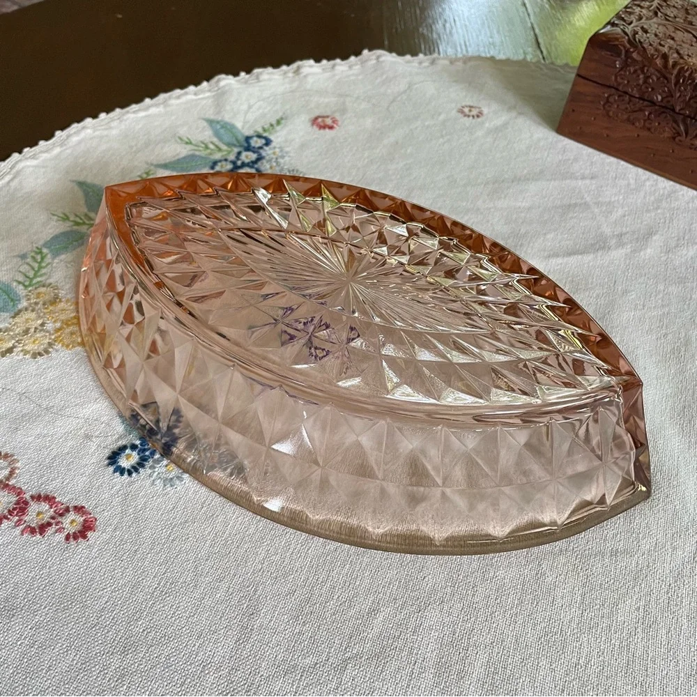 Antique Jeanette Glass Co. Windsor Diamond Pattern Pink Boat Shaped Bowl. 11.75